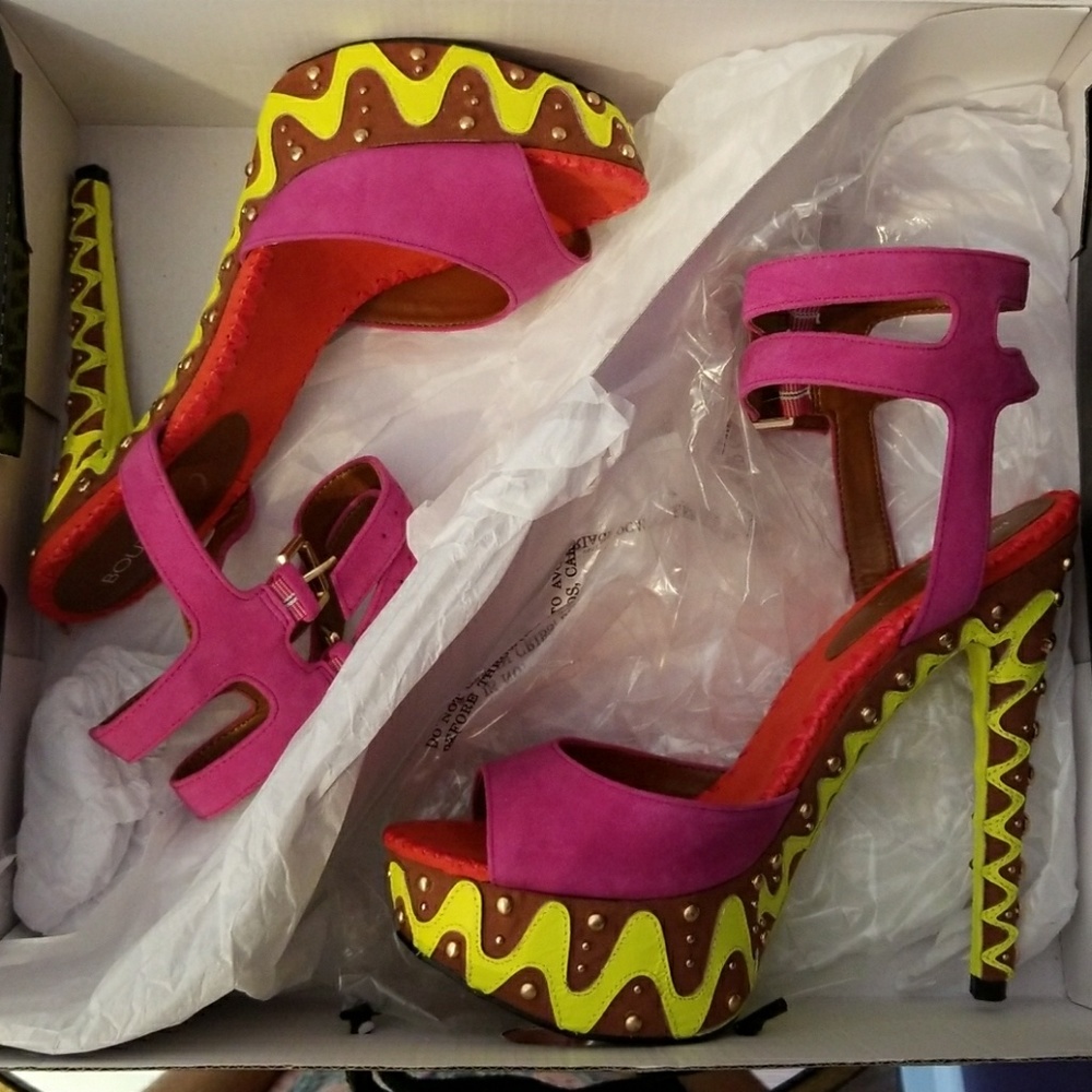 Boutique 9 chartreuse and magenta heels 8.5